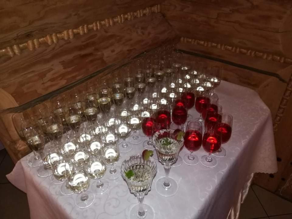 Karczma Goralska Bed & Breakfast Wisznice Eksteriør bilde