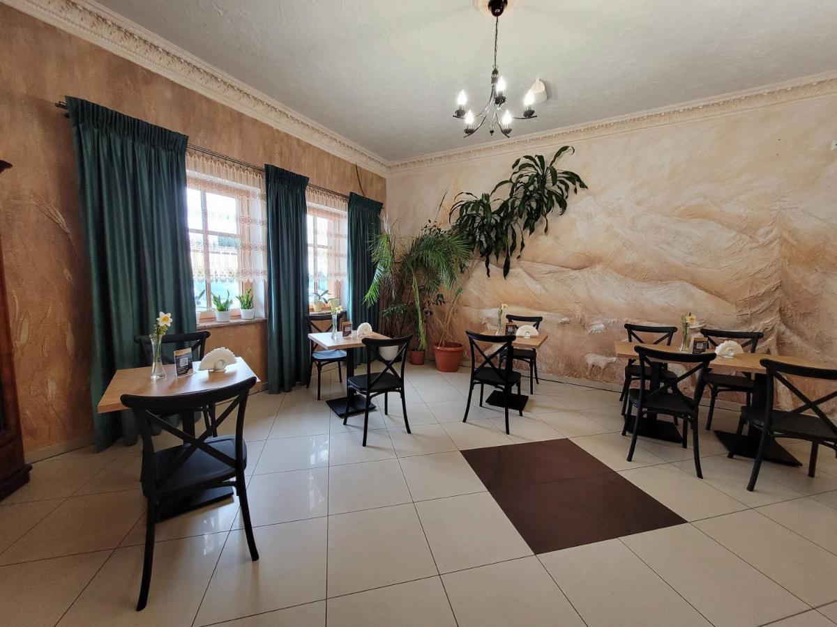 Karczma Goralska Bed & Breakfast Wisznice Eksteriør bilde