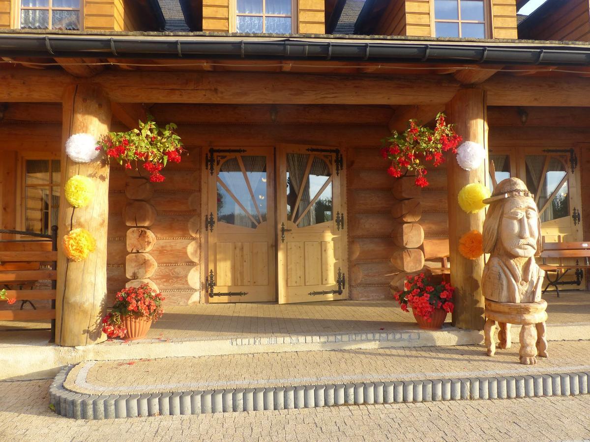 Karczma Goralska Bed & Breakfast Wisznice Eksteriør bilde
