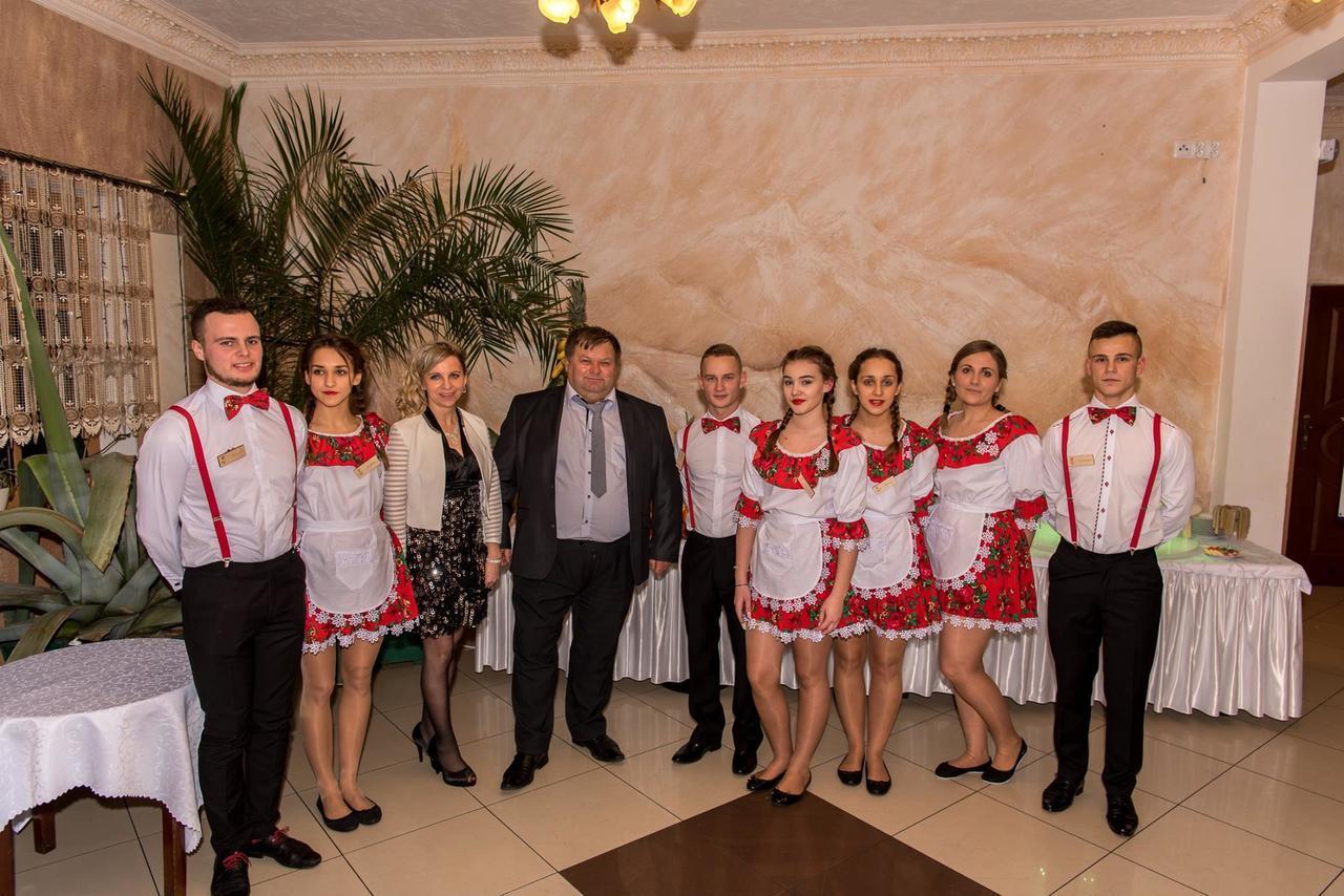 Karczma Goralska Bed & Breakfast Wisznice Eksteriør bilde